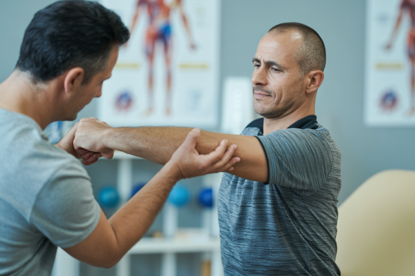 Breakthrough: 5 Surprising Ways Dr. Varma Minimizes Shoulder Surgery Pain